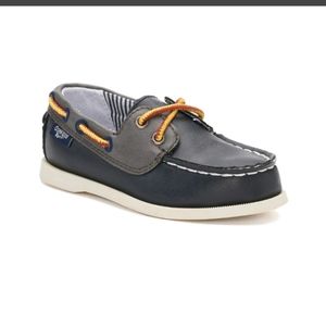 OSHKOSH B'gosh Boys Boat Shoe size 11 Brand New